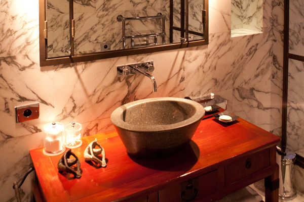 Carrara Marble | Bathroom Backsplash