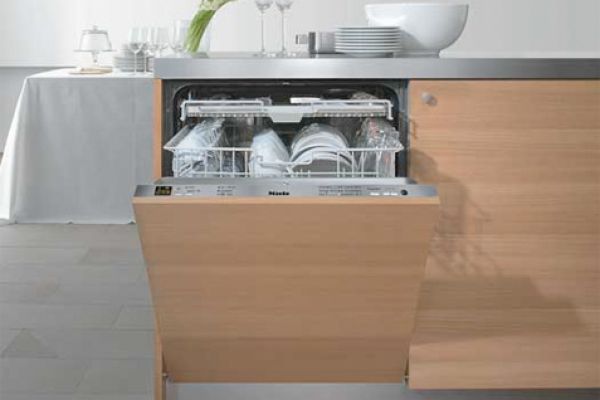 Dishwasher Blends in with Cabinets | Modern Kitchen Design