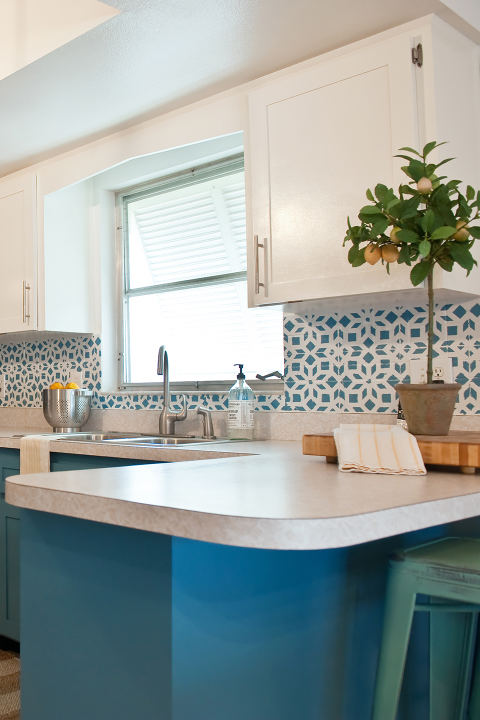 A Budget-Friendly Kitchen Makeover with Turquoise Cabinets & Open