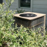 hvac important maintenance image of an old condenser