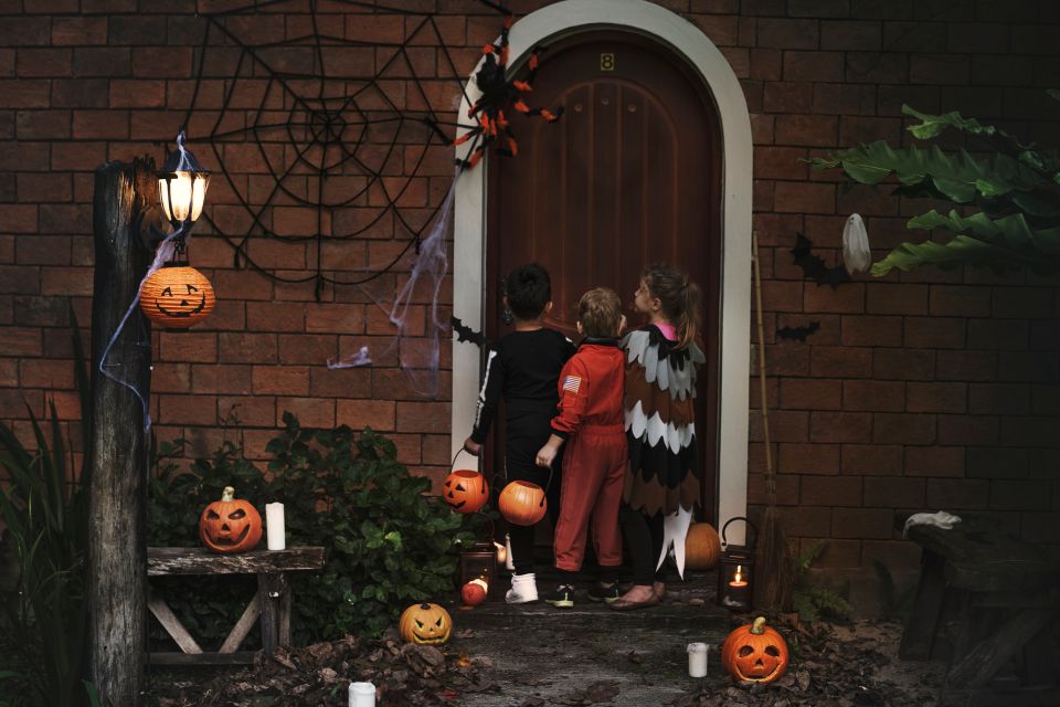 Halloween Trick or Treat Safety Tips for Your Home